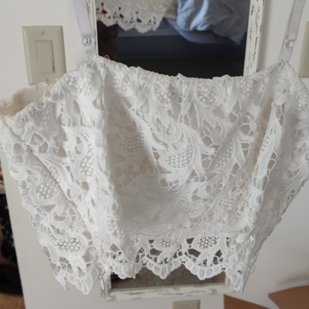 Crop Top - Picture 2 of 5